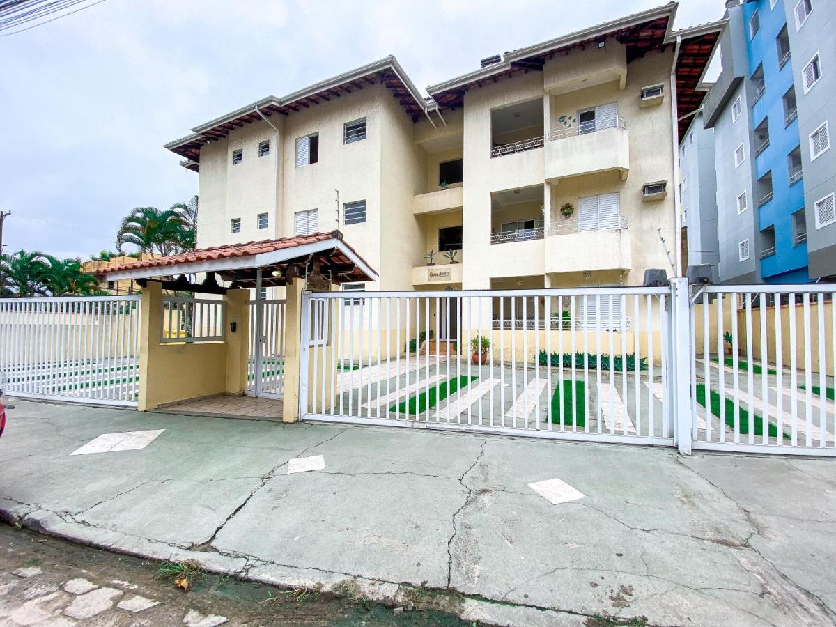 Apto Encantador Muito Bem Localizado No Itagua! Apartamento *