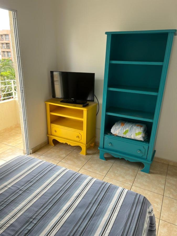 Apto Encantador Muito Bem Localizado No Itagua! Apartamento *